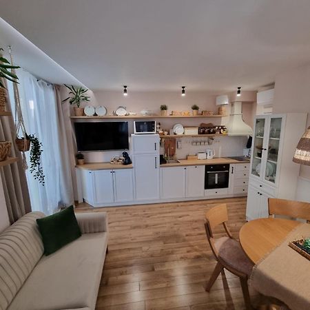 Apartment Polina - 2Bd Next To Sea Garden Varna Esterno foto